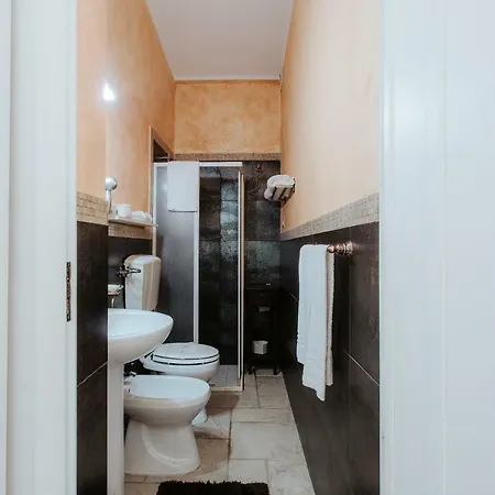 Masseria Sant'elia לינה וארוחת בוקר 3*